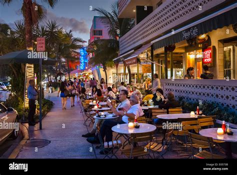 south beach news cafe restaurant.